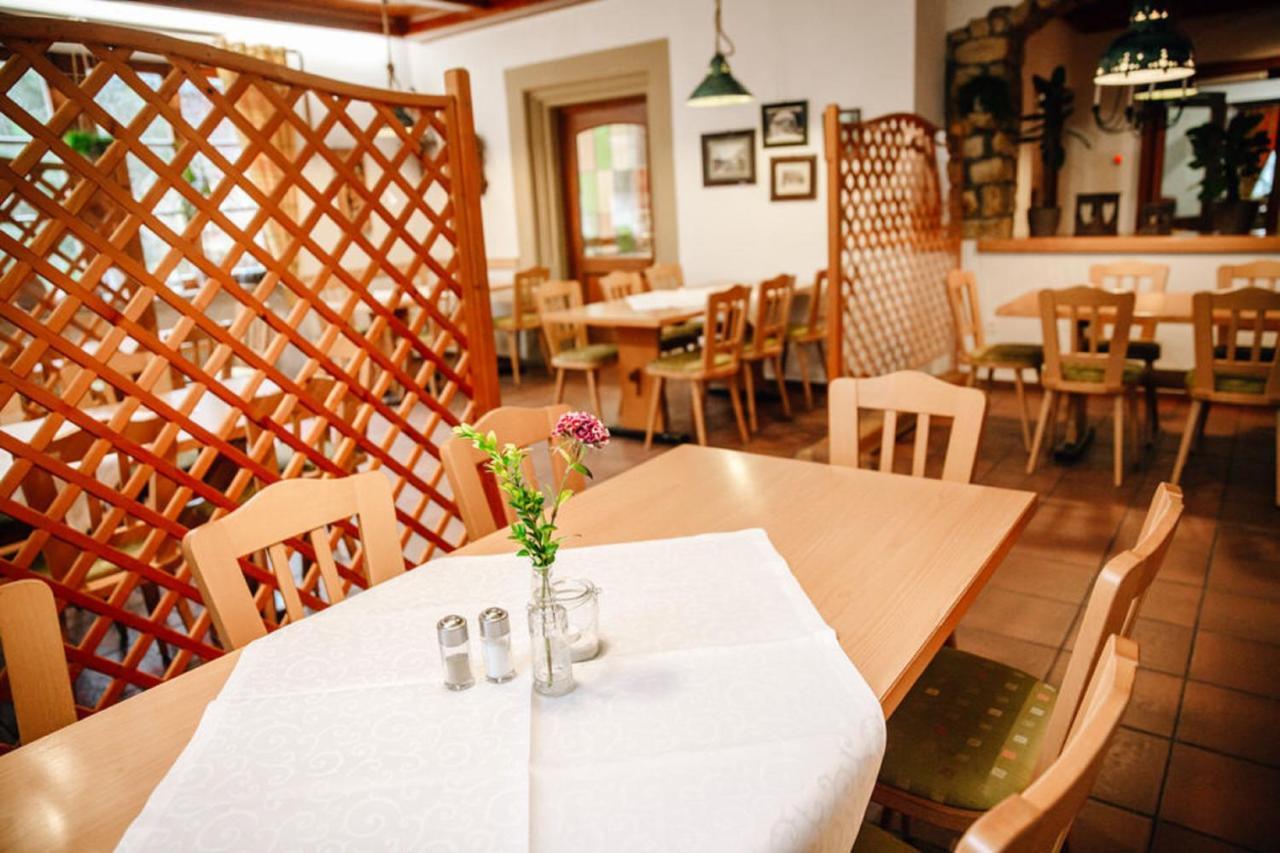 Herrenschenke-Cafe Eiring Königsberg in Bayern Exterior photo